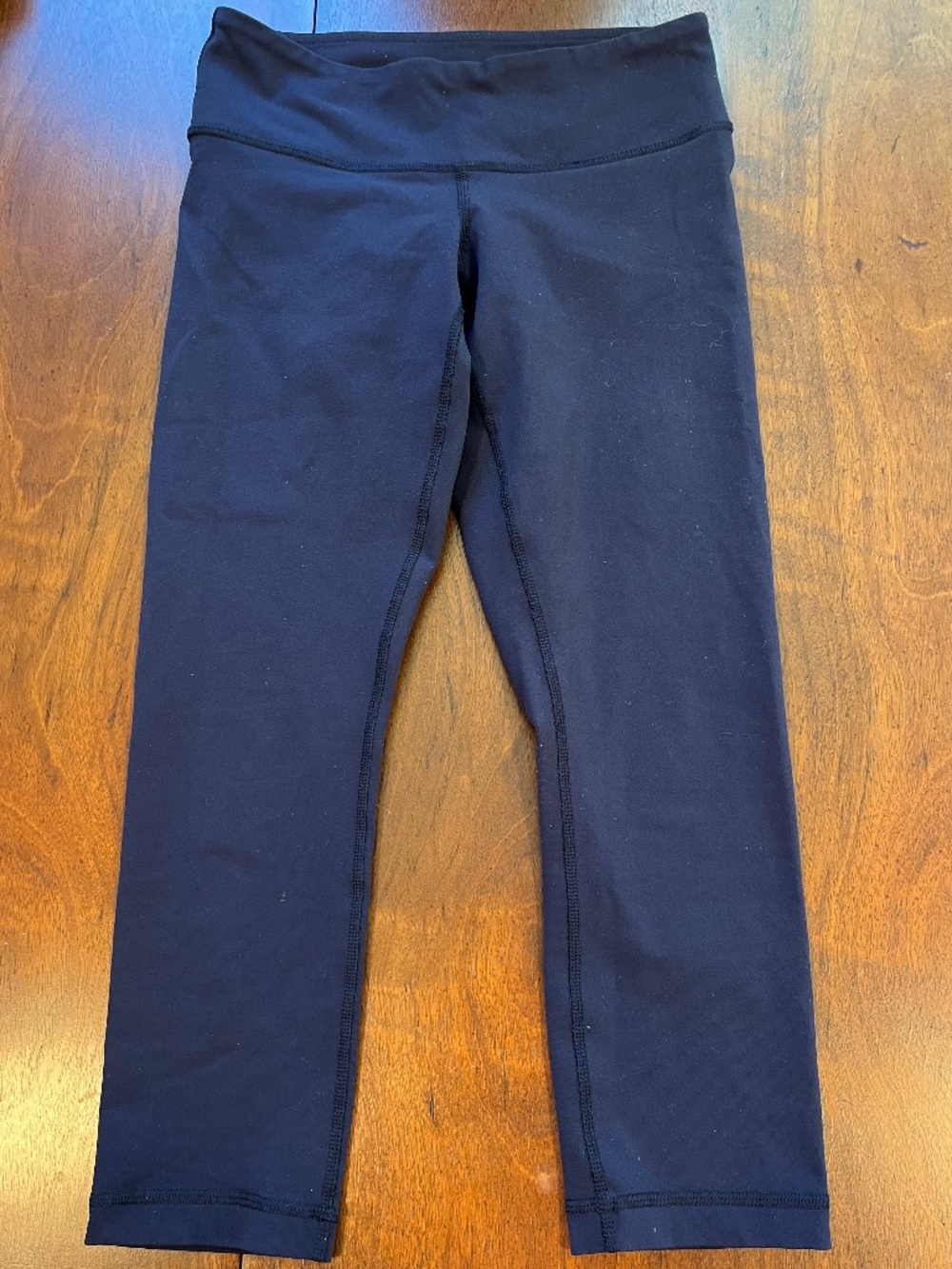 Dark Purple Lululemon Capri Leggings Size 4